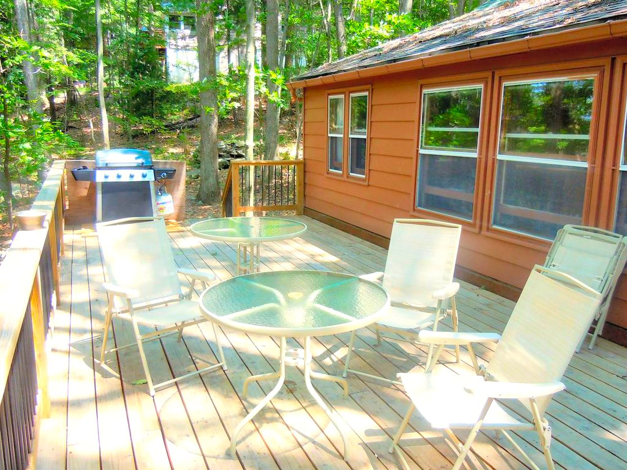 Lakefront Cabin Rental with Incredible Sunsets on Lake Wallenpaupack, Pennsylvania