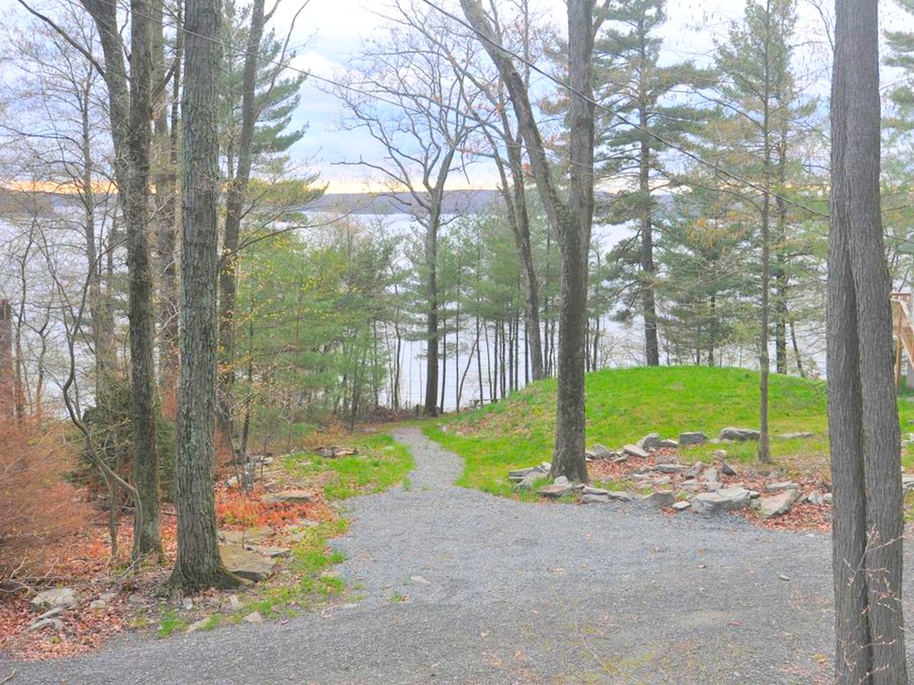 Lakefront Cabin Rental with Incredible Sunsets on Lake Wallenpaupack, Pennsylvania