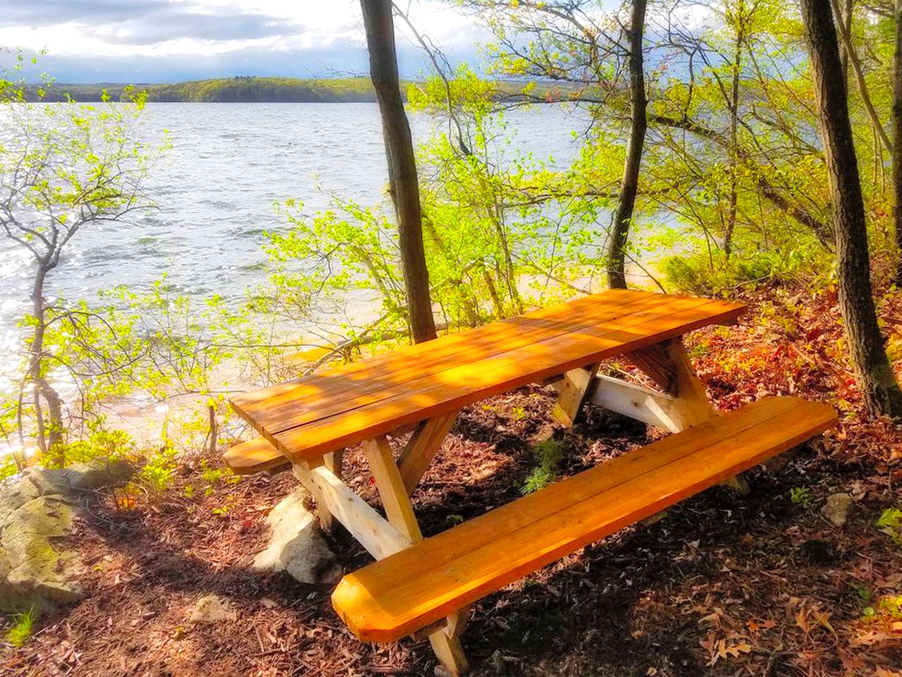 Lakefront Cabin Rental with Incredible Sunsets on Lake Wallenpaupack, Pennsylvania