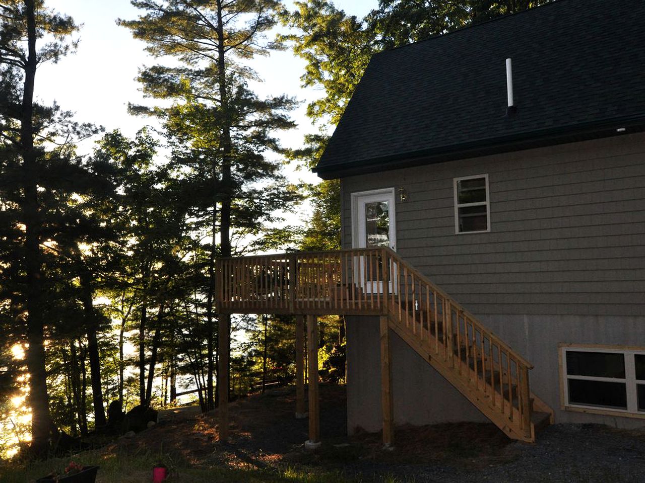 Lakefront Vacation Rental with Superb Views over Lake Wallenpaupack in Hawley, Pennsylvania