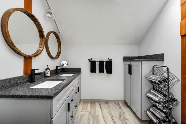 Vacation Rentals (United States of America, --, --)