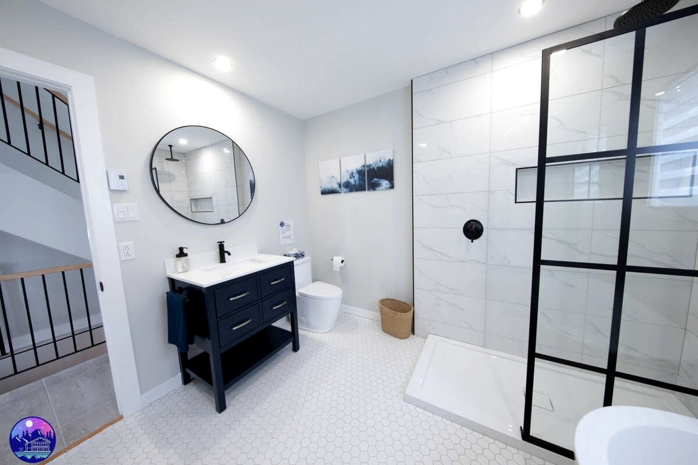 Amazing for Winter Sports Cabin with Jacuzzi and Fire Pit in Saint Come, Quebec