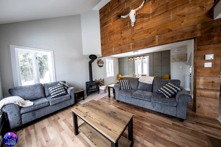 Cabins (Canada, Saint Come, Quebec)