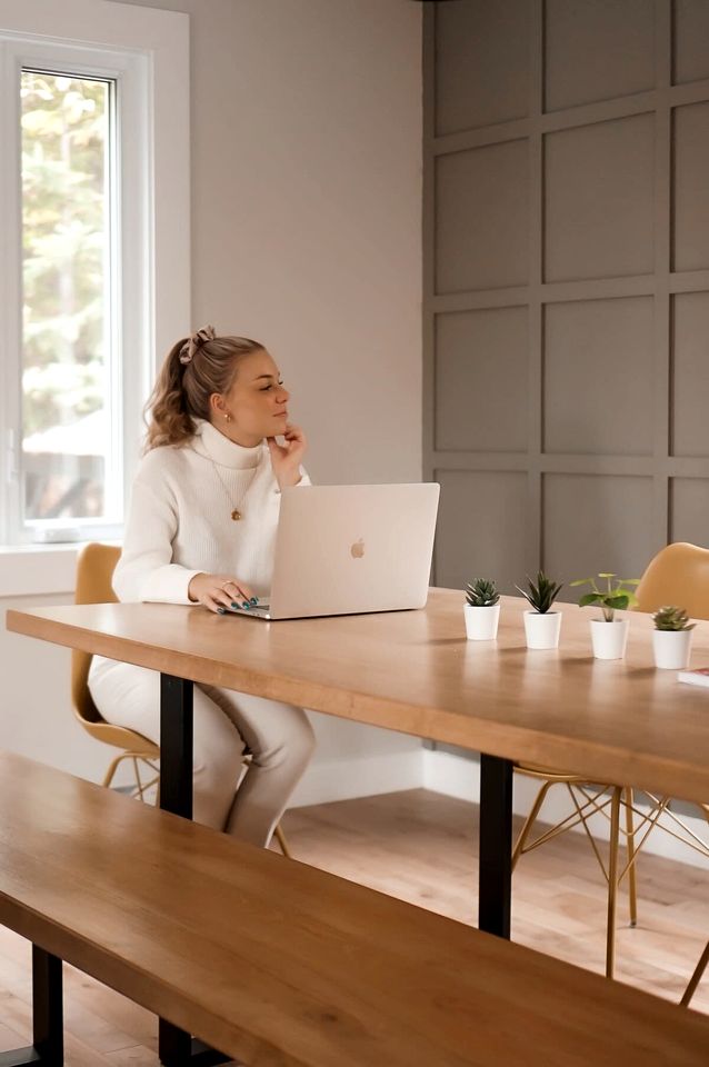 Amazing for Winter Sports Cabin with Jacuzzi and Fire Pit in Saint Come, Quebec