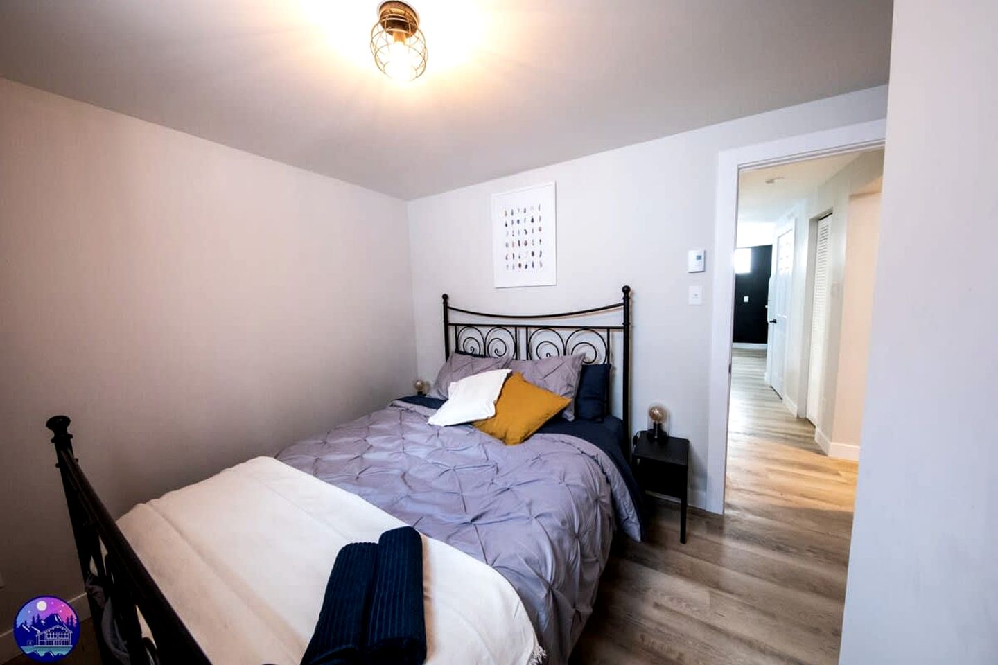 Amazing for Winter Sports Cabin with Jacuzzi and Fire Pit in Saint Come, Quebec