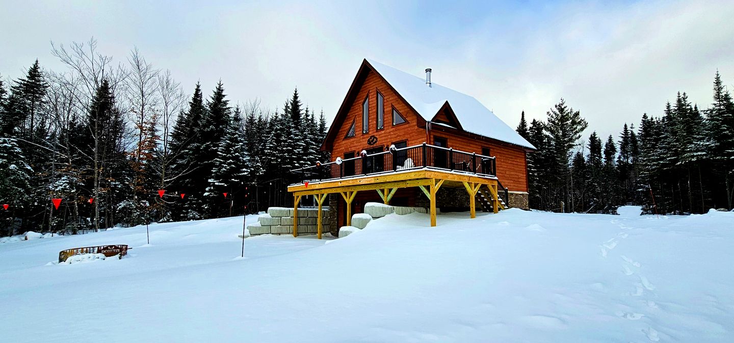 Cabins (United States of America, Greenville, Maine)