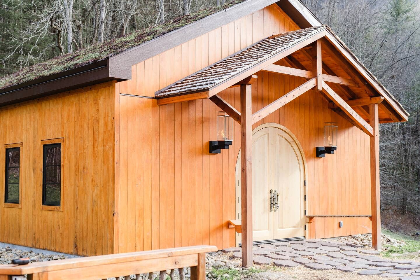 Amazing Yurt Ideal for a Secluded Scape in Hot Springs, North Carolina