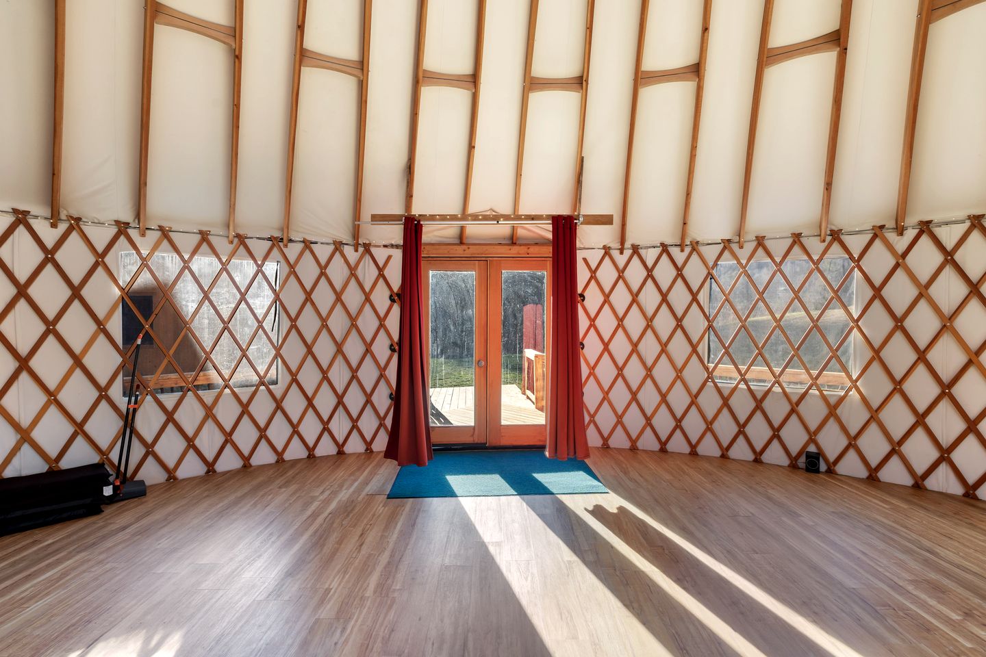 Amazing Yurt Ideal for a Secluded Scape in Hot Springs, North Carolina