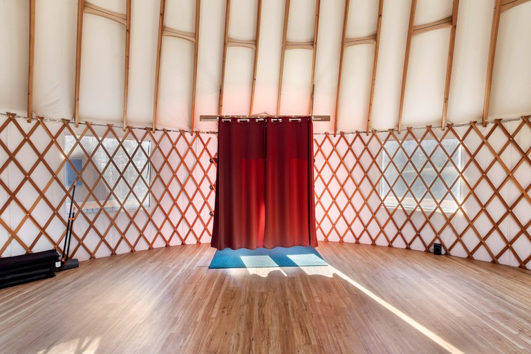 Yurts (United States of America, Hot Springs, North Carolina)