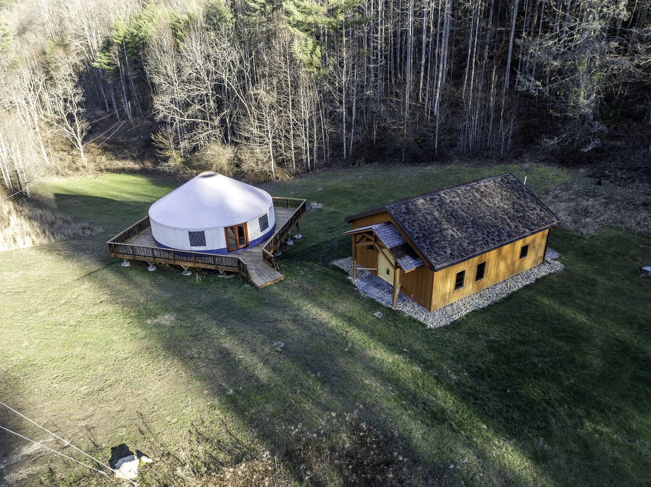 Amazing Yurt Ideal for a Secluded Scape in Hot Springs, North Carolina