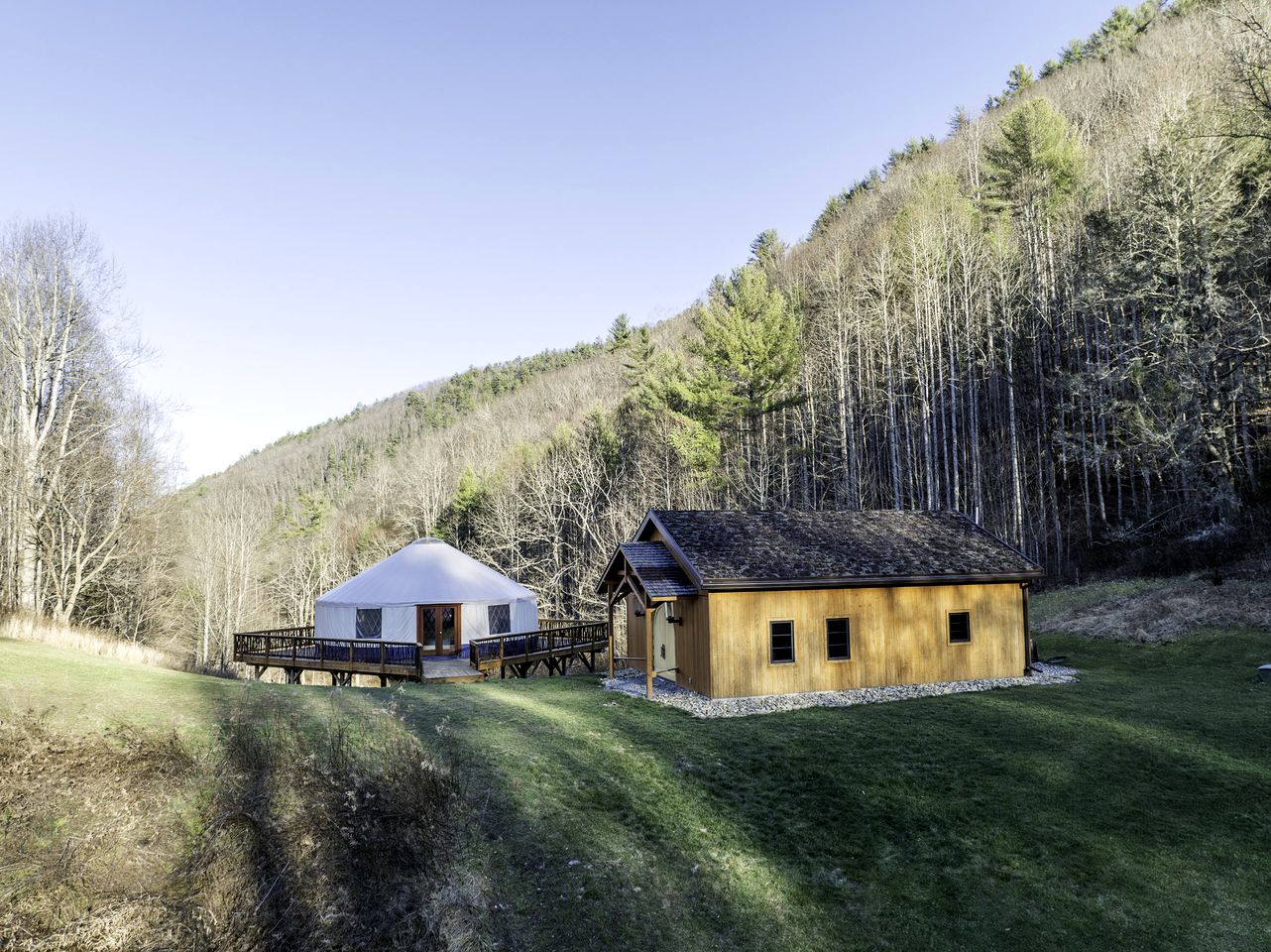 Amazing Yurt Ideal for a Secluded Scape in Hot Springs, North Carolina