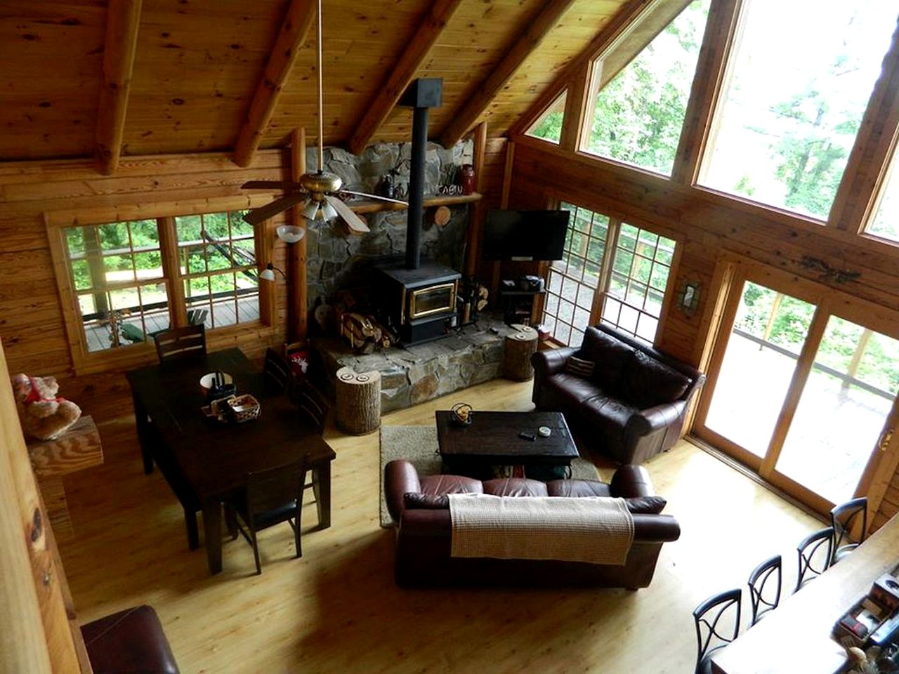 Secluded Mountain Cabin in Butler, Tennessee