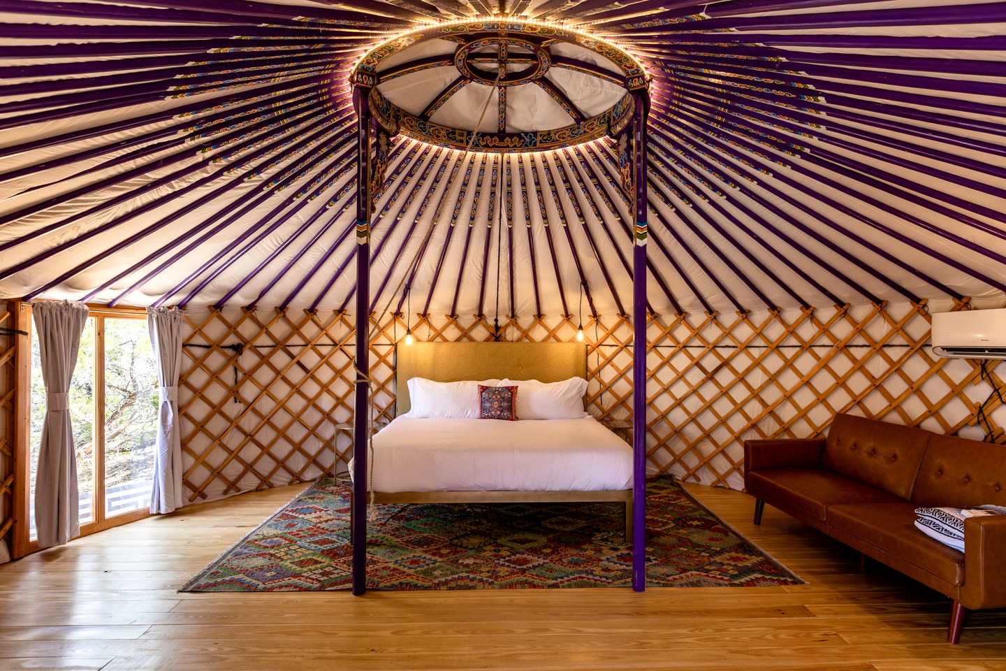 Luxurious Romantic Yurt with Hot Tub in Dripping Springs, Texas