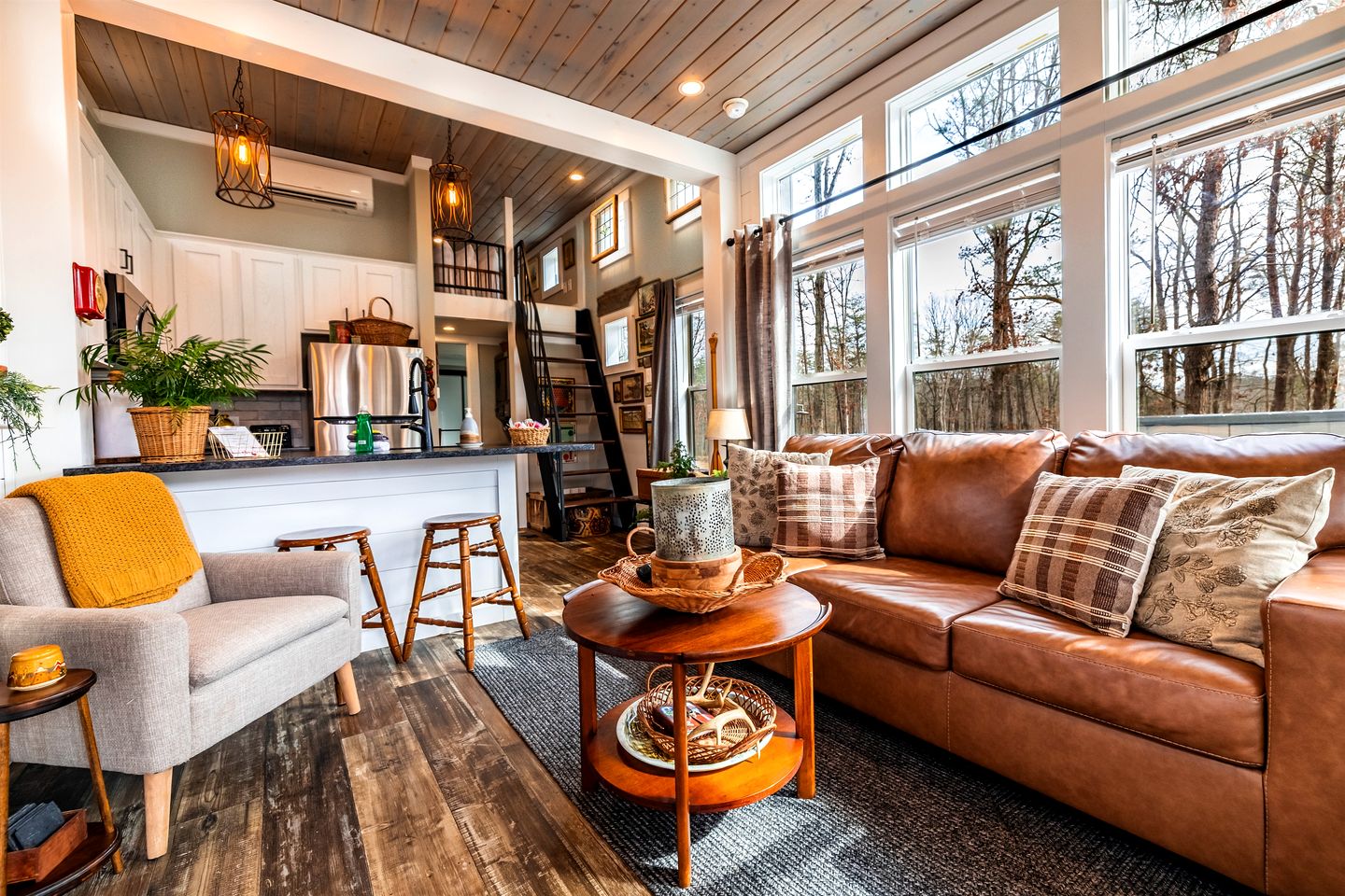 Cozy Cabin Retreat with Loft Hideaway, Fire Pit & Nature Trails in Monteagle, Tennessee