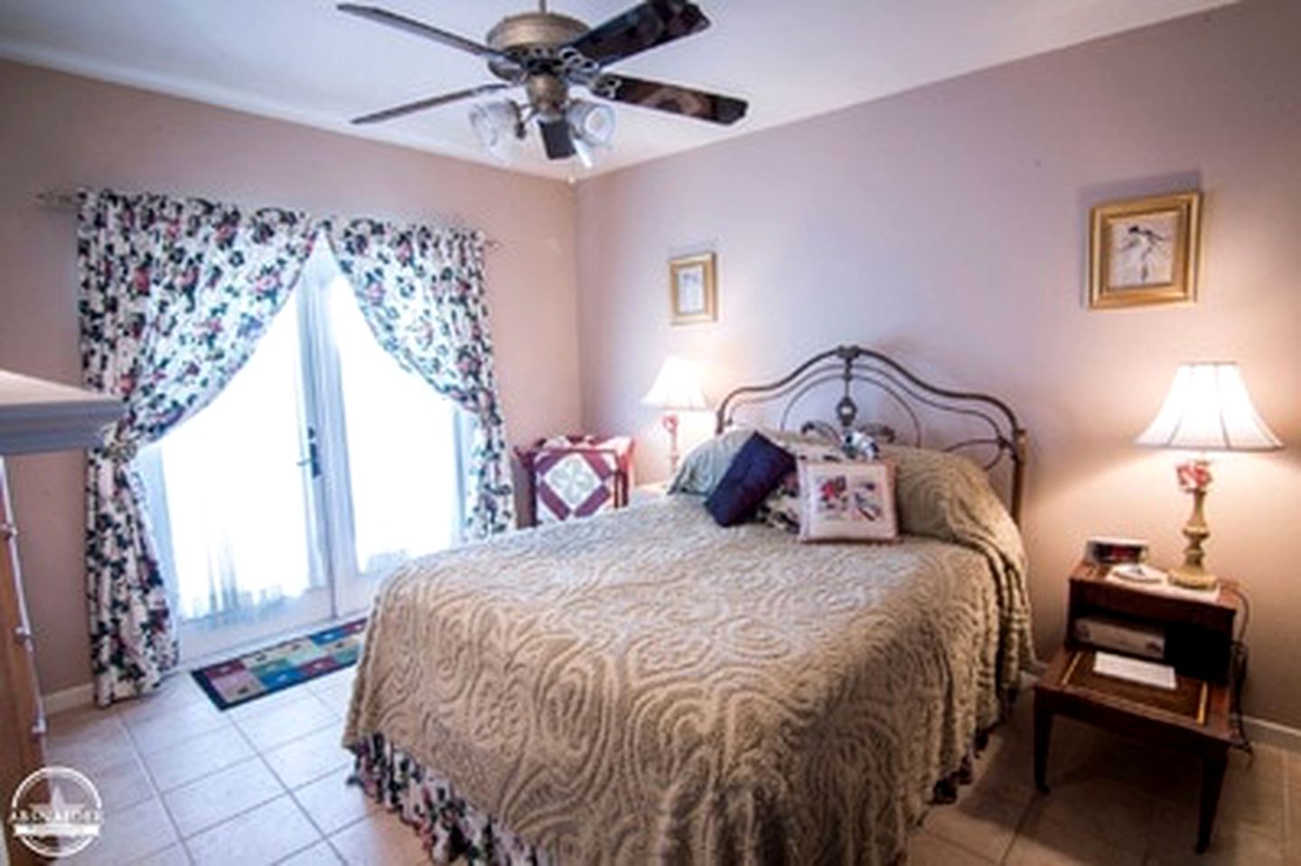 Beautiful Cottage Suite in Texas Wine Country near Fredericksburg, Texas