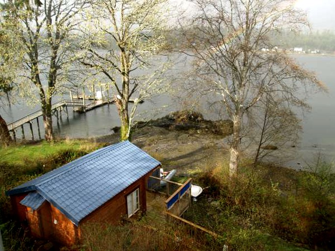 Cabins (Ucluelet, British Columbia, Canada)