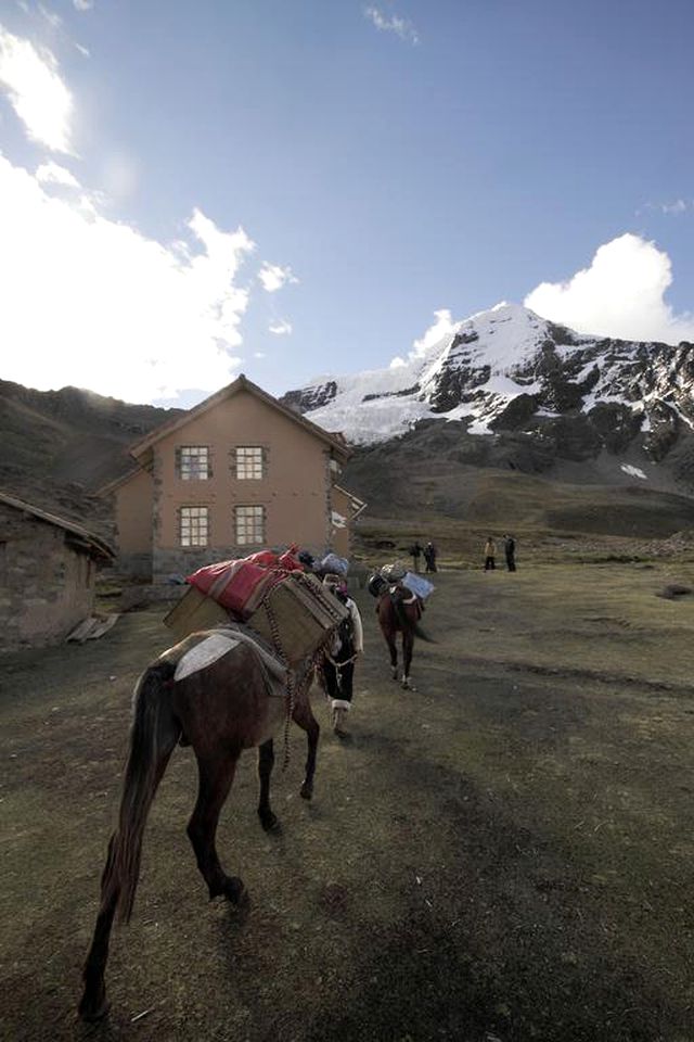 Five-Day Hiking Tour on the Apu Trail in Cordillera de Vilcanota Mountains of Cusco, Peru