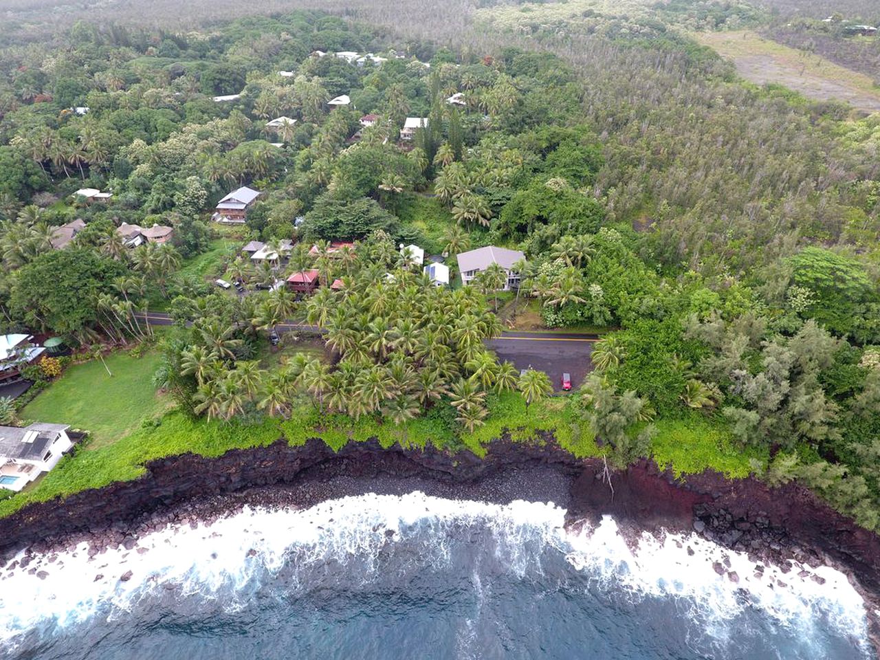 Beach Cottage near the Puna Forest Reserve in Hawaii