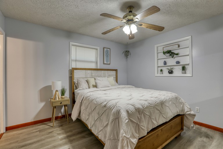 Floating Homes (United States of America, Cosby, Tennessee)