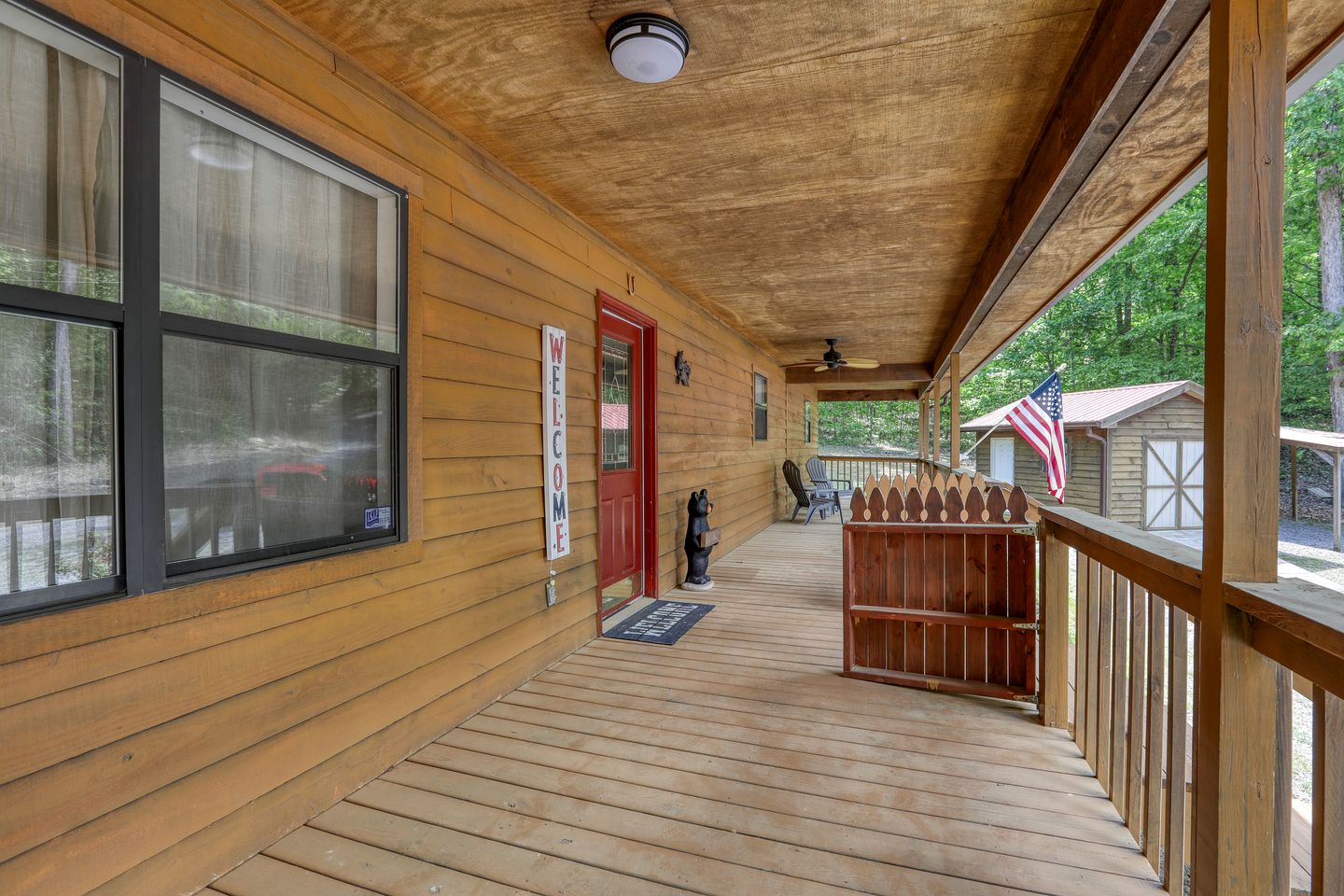 Glamping Cabin in Tennessee's Scenic Landscapes for the Best Vacation in the Great Smokies