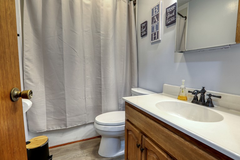 Floating Homes (United States of America, Cosby, Tennessee)