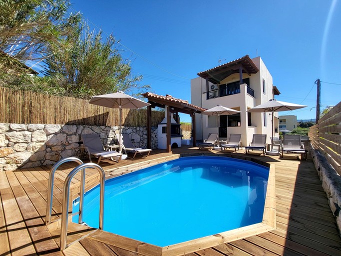 Spacious Renovated Villa with Private Pool near the Beach in Sfakaki, Rethymno