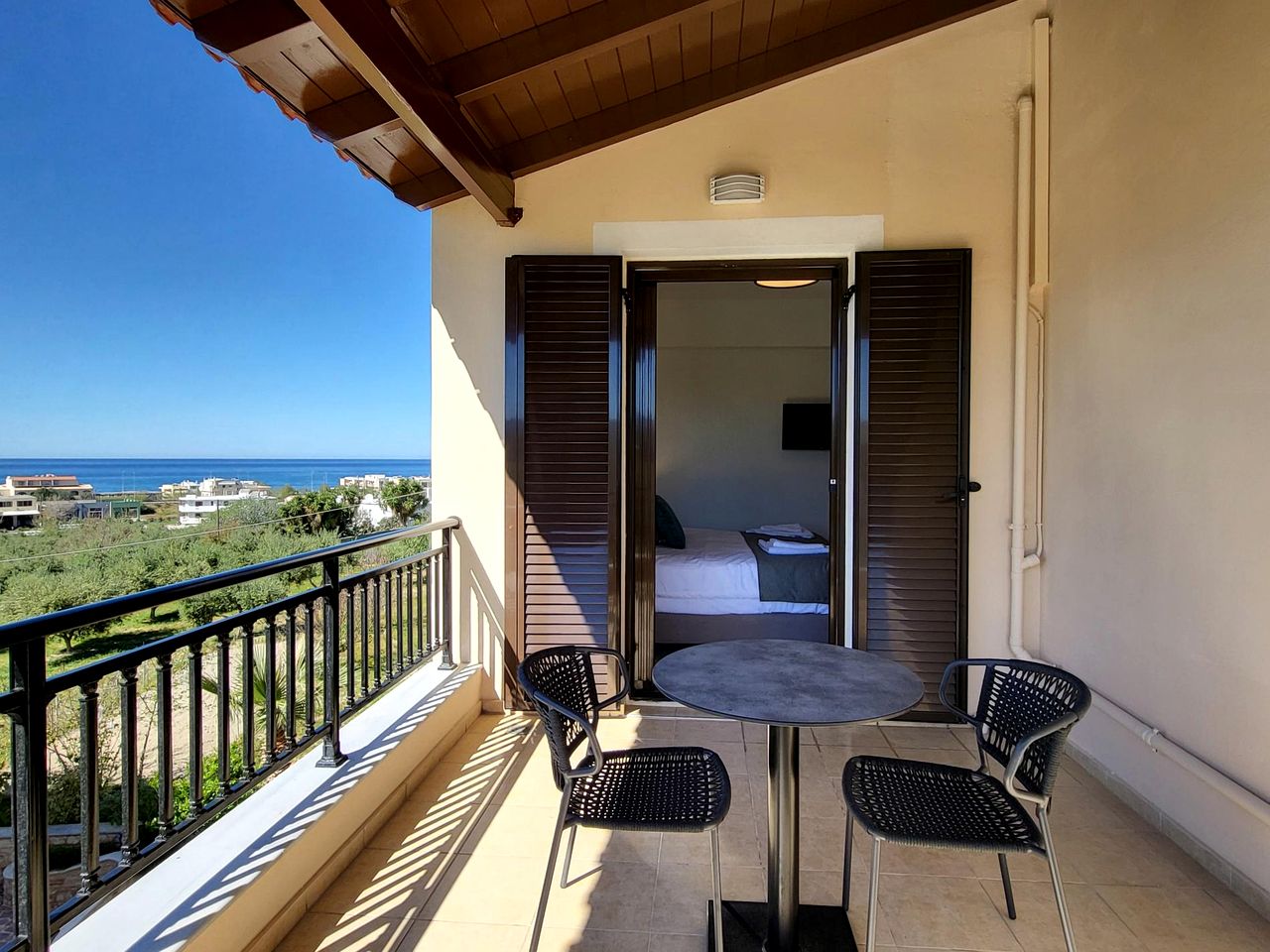 Spacious Renovated Villa with Private Pool near the Beach in Sfakaki, Rethymno
