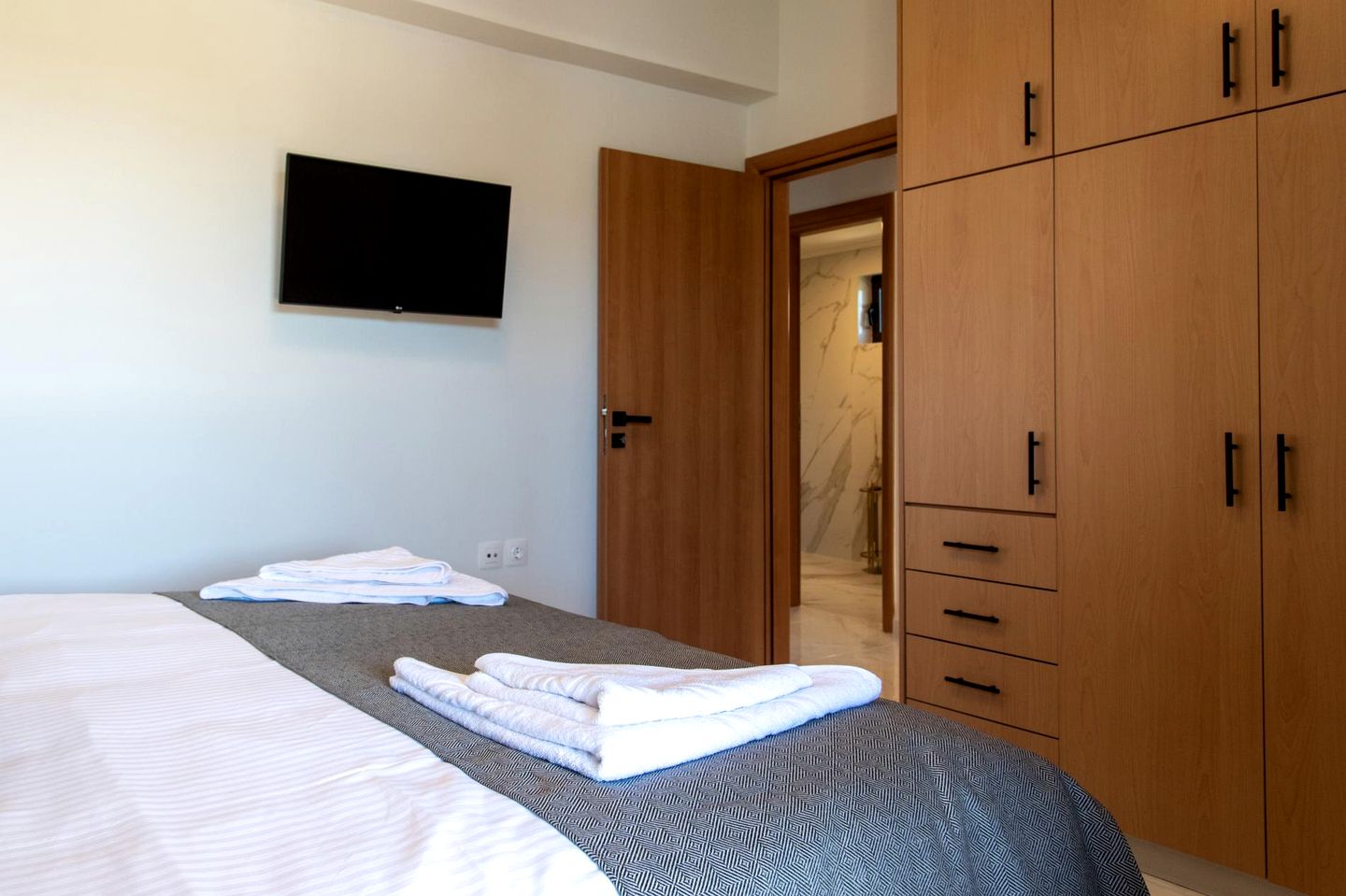 Spacious Renovated Villa with Private Pool near the Beach in Sfakaki, Rethymno