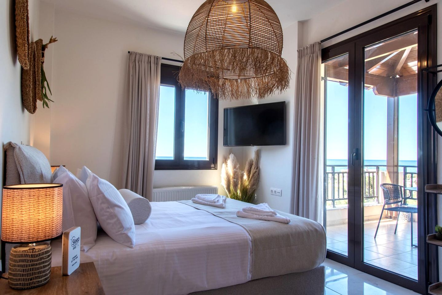 Spacious Renovated Villa with Private Pool near the Beach in Sfakaki, Rethymno