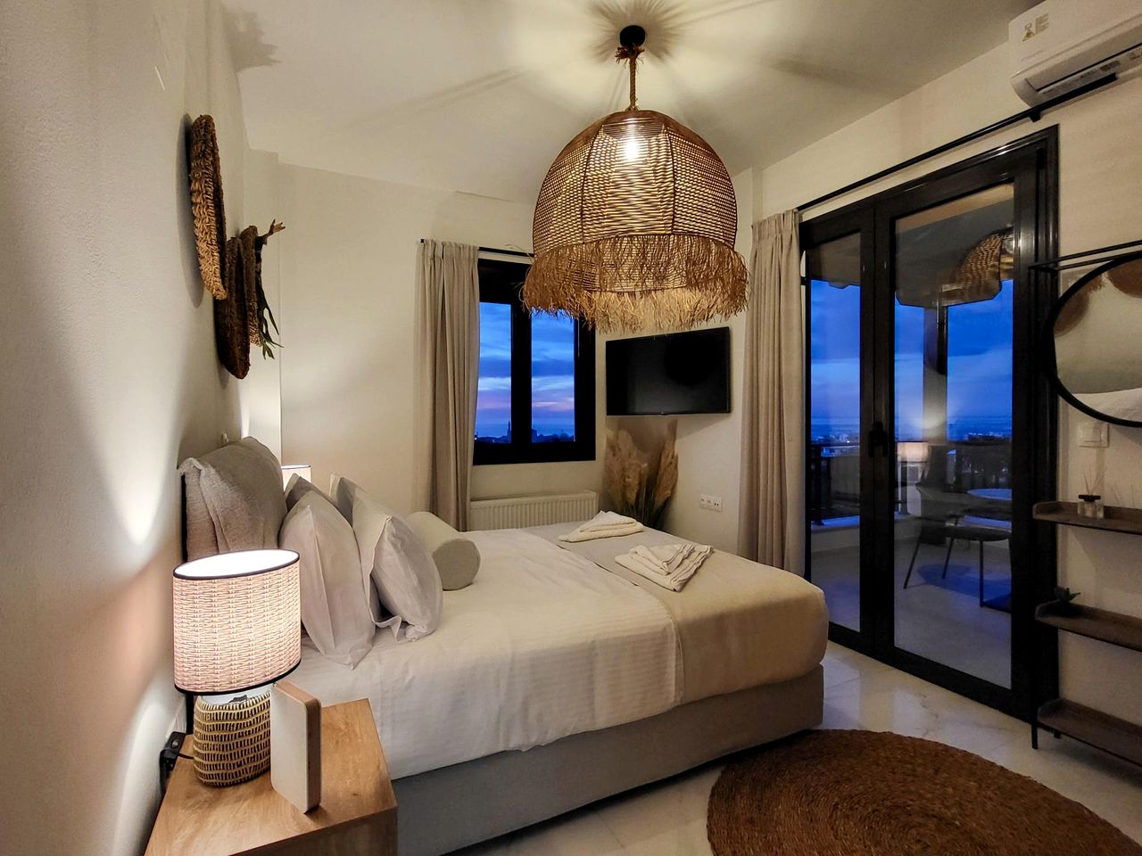 Spacious Renovated Villa with Private Pool near the Beach in Sfakaki, Rethymno