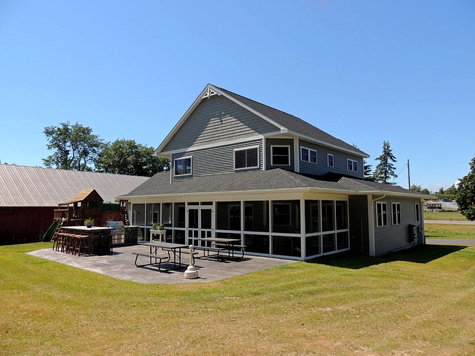 Vacation Rentals (Cape Vincent, New York, United States)