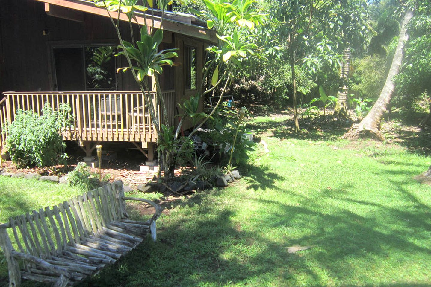 Peaceful and Private Glamping Retreat close to Famous Kehena Beach in Pahoa, Hawaii