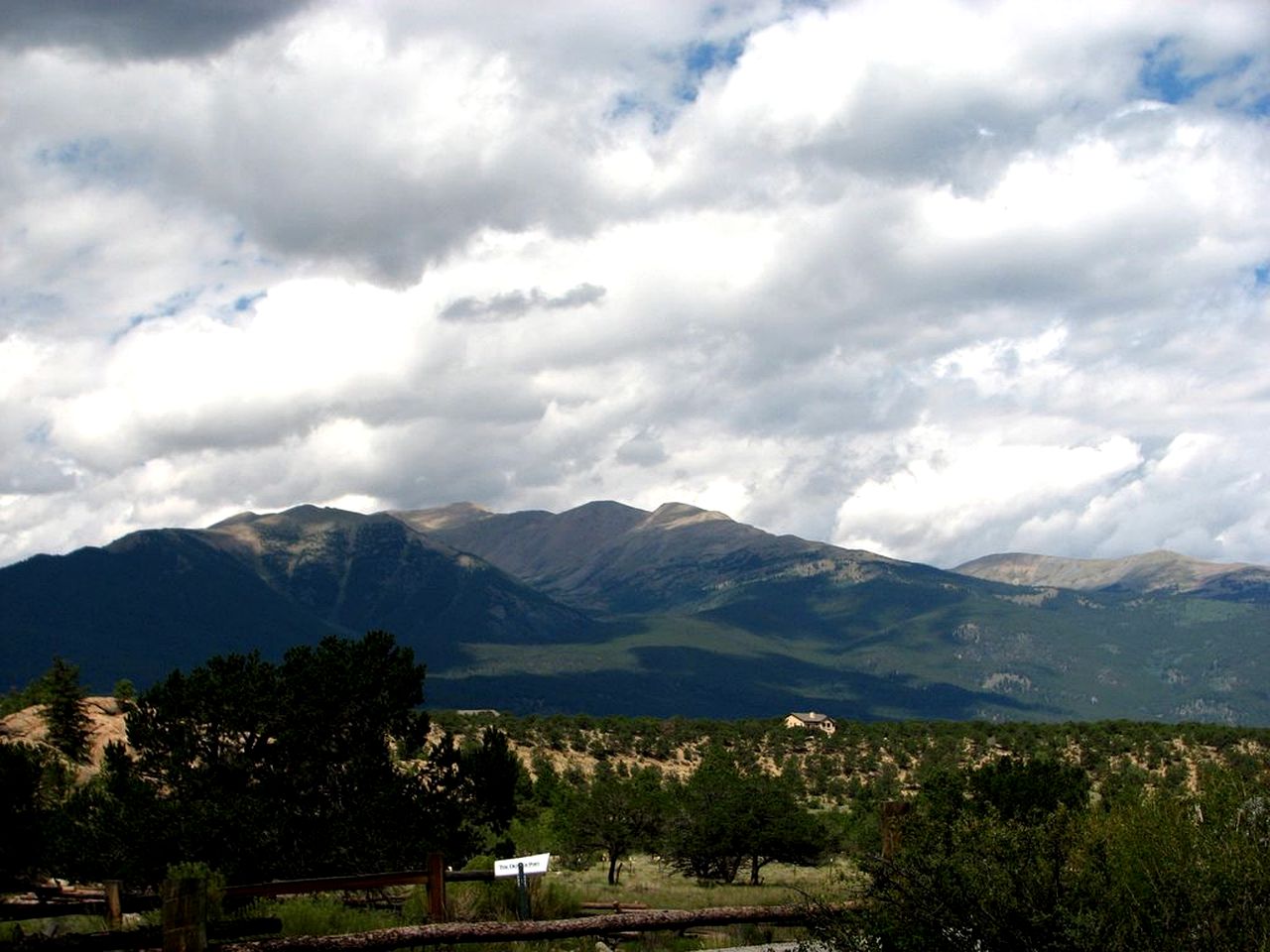 Secluded Cabin for Two Surrounded by Trails near Copper Mountain, Colorado