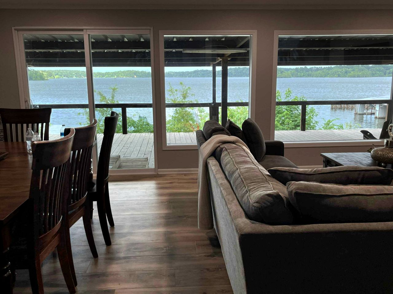 Spacious Vacation Rental with Stunning Lake Views from the Incredible Deck for an Amazing Getaway in Sabine National Forest in Hemphill, Texas