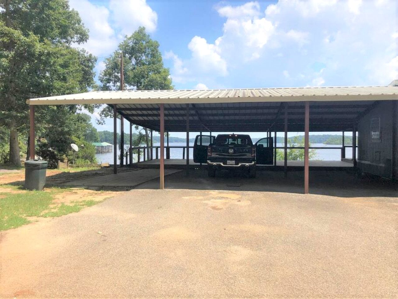 Spacious Vacation Rental with Stunning Lake Views from the Incredible Deck for an Amazing Getaway in Sabine National Forest in Hemphill, Texas