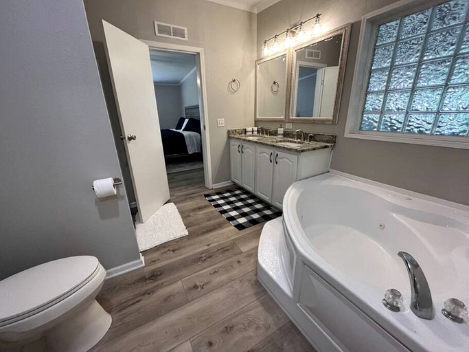 Vacation Rentals (United States of America, Hemphill, Texas)