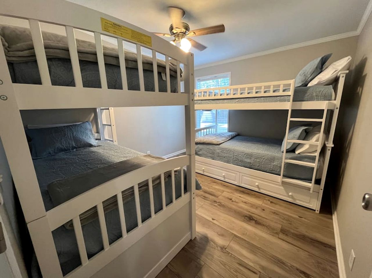 Spacious Vacation Rental with Stunning Lake Views from the Incredible Deck for an Amazing Getaway in Sabine National Forest in Hemphill, Texas