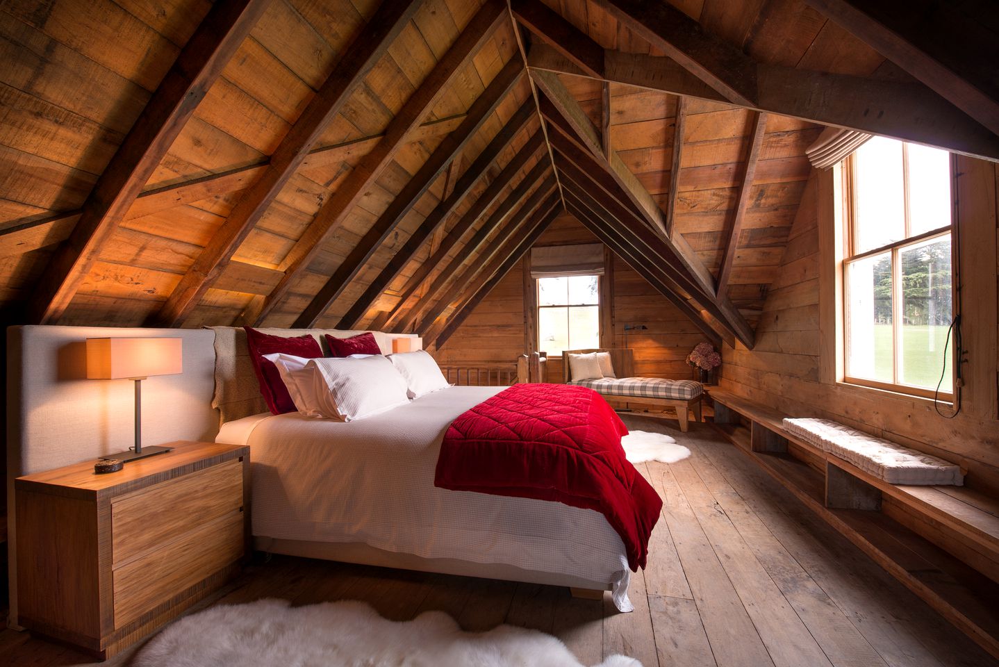 Romantic and Isolated Cottage on a Hill near Akaroa, New Zealand