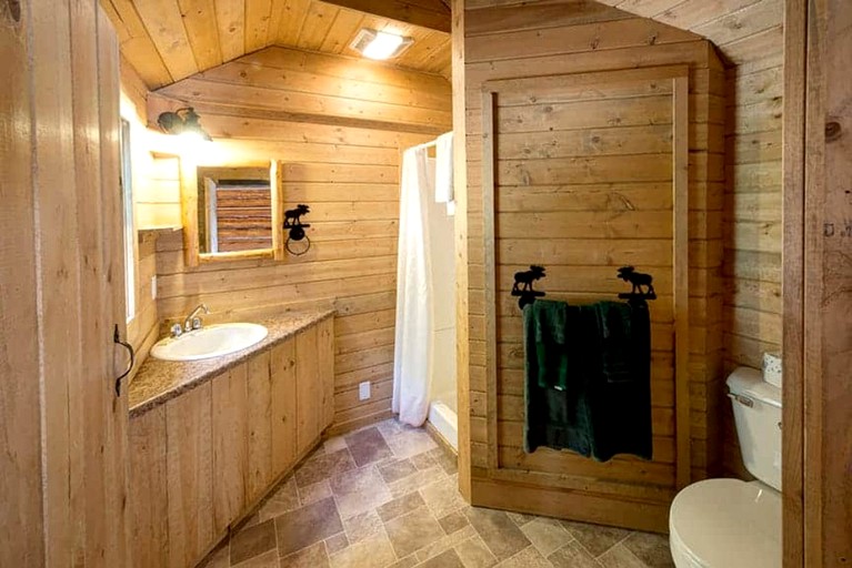 Cabins (United States of America, Silver Gate, Montana)