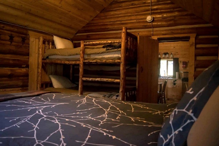 Cabins (United States of America, Silver Gate, Montana)