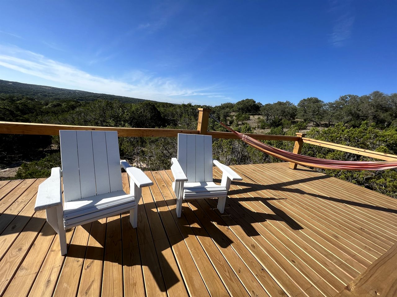 Cozy Yurt with Hot Tub Surrounded by Nature in Dripping Springs, Texas