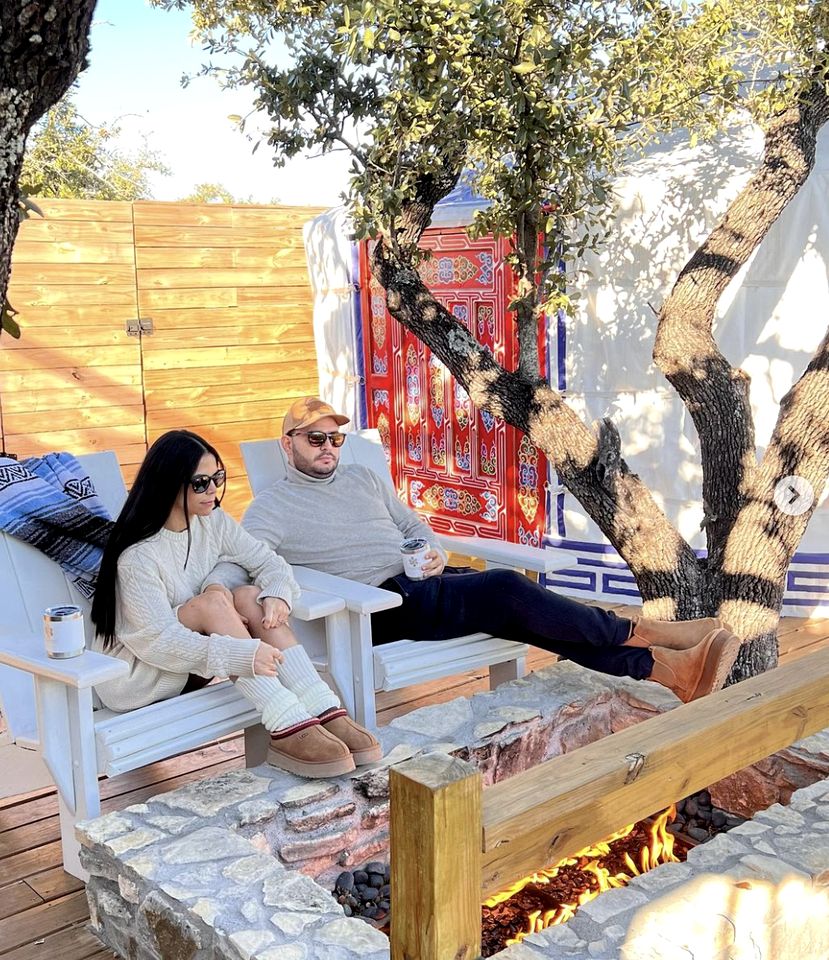Cozy Yurt with Hot Tub Surrounded by Nature in Dripping Springs, Texas