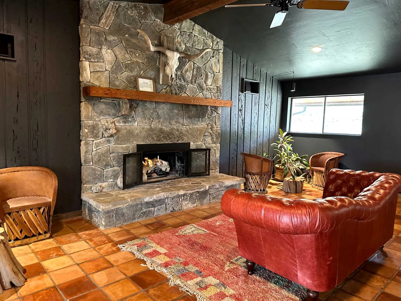 Cozy Yurt with Hot Tub Surrounded by Nature in Dripping Springs, Texas