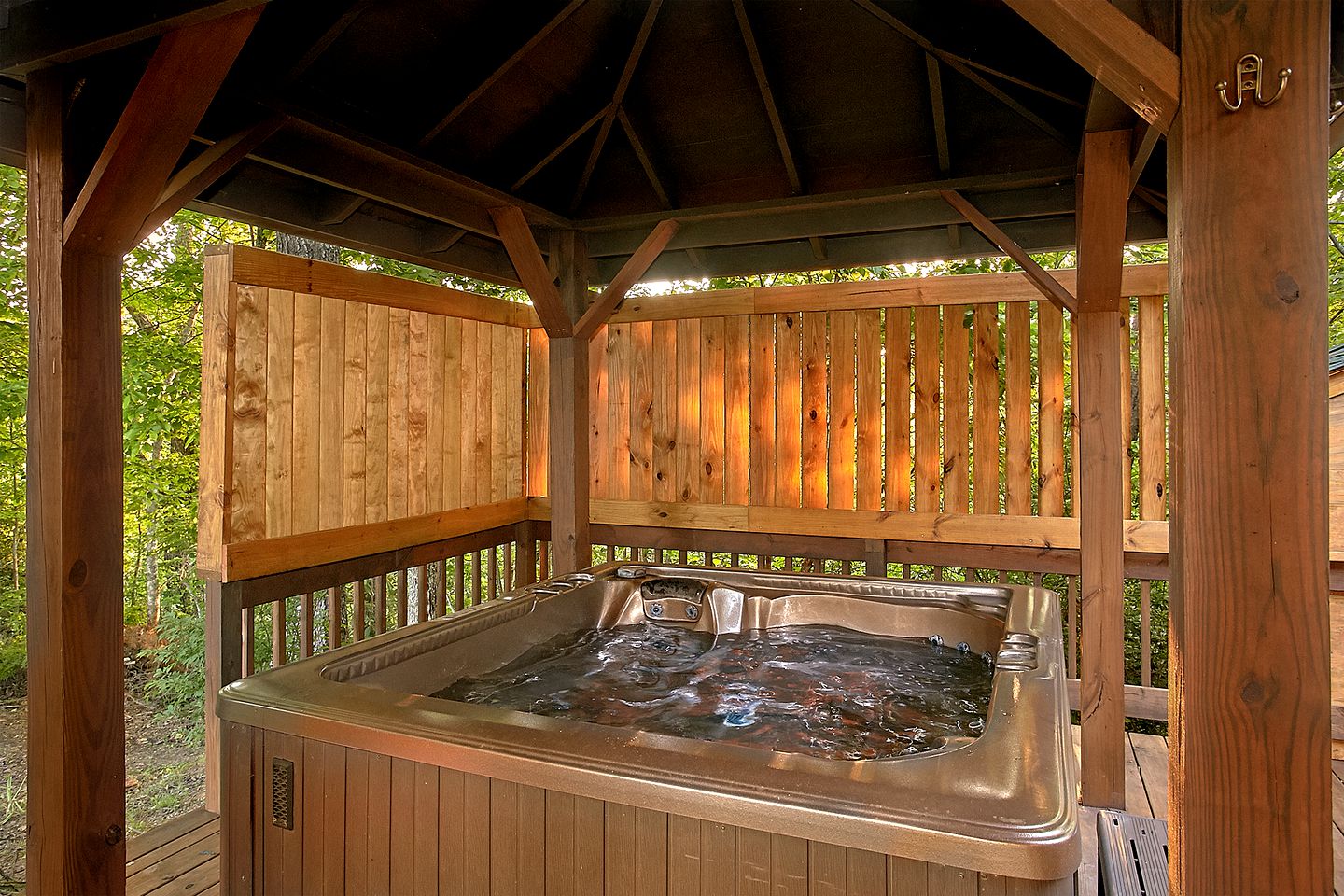 Romantic Gatlinburg Accommodation for a Getaway in Tennessee