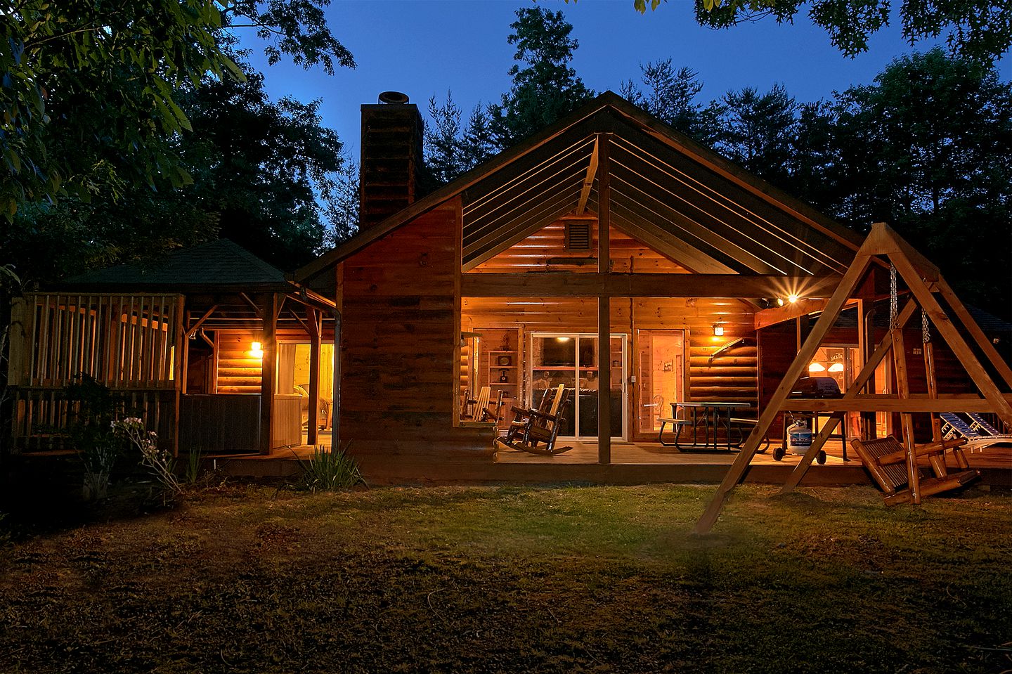 Romantic Gatlinburg Accommodation for a Getaway in Tennessee