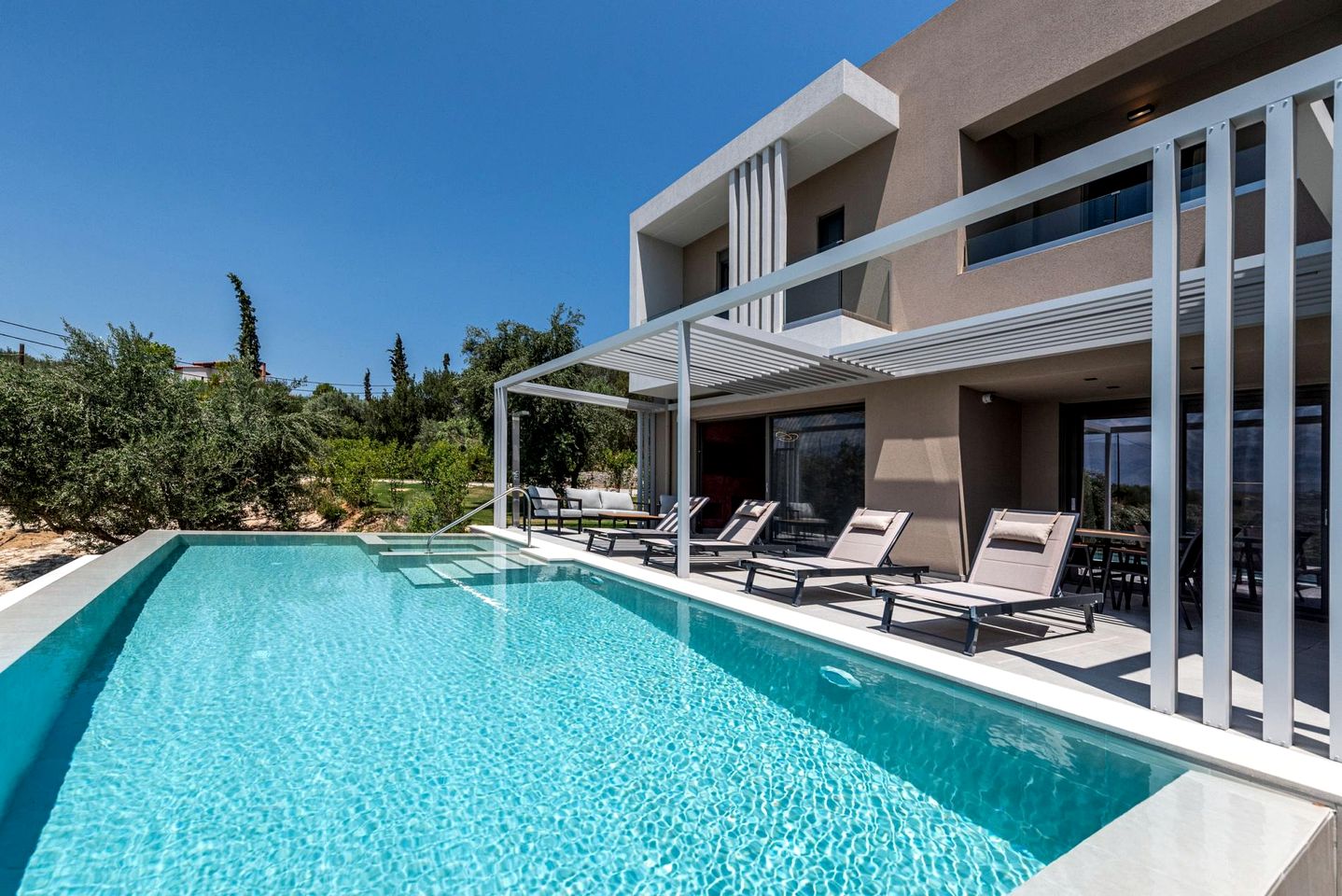 Luminous Villa Oasis near Cretan Mountains in Greece