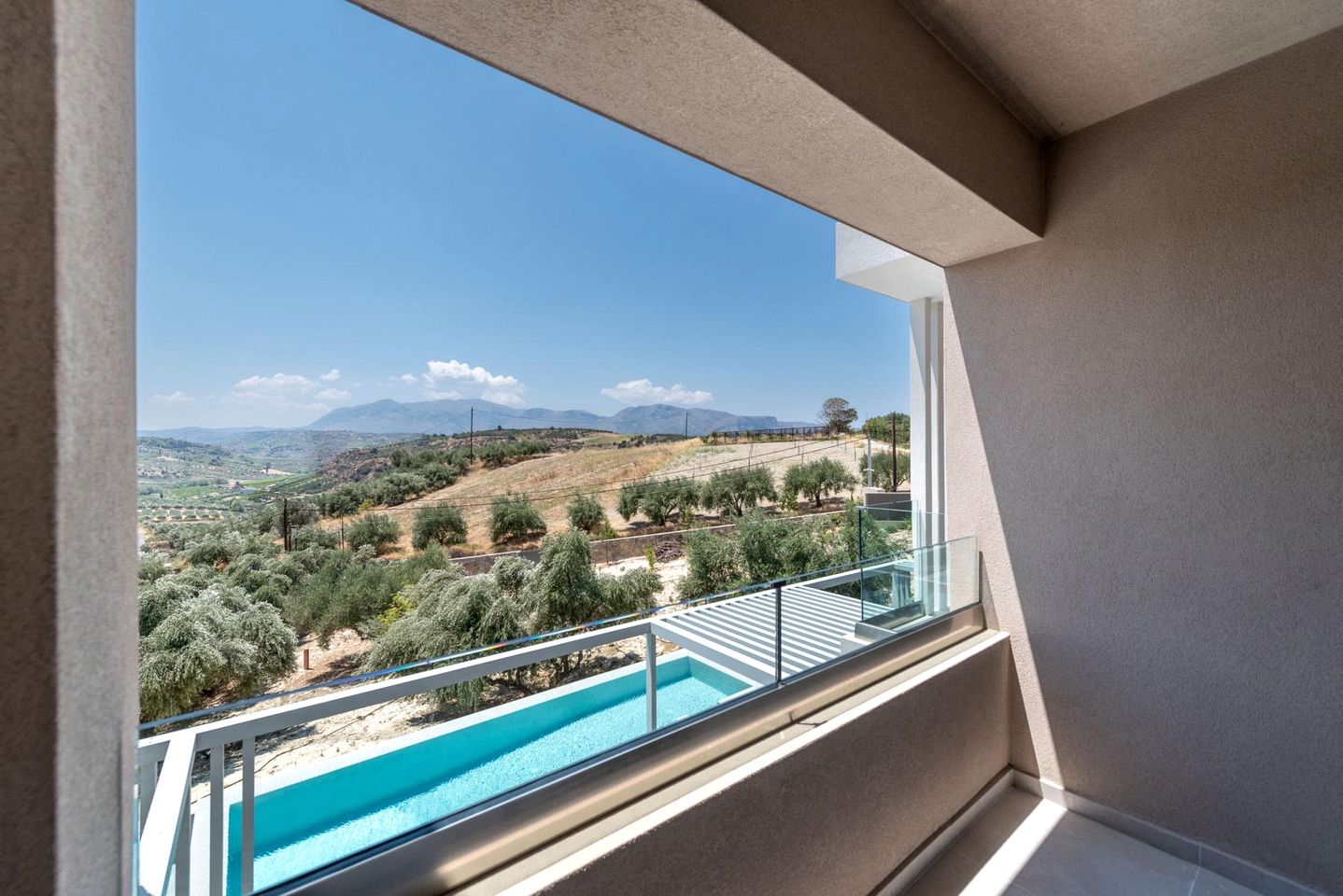 Luminous Villa Oasis near Cretan Mountains in Greece