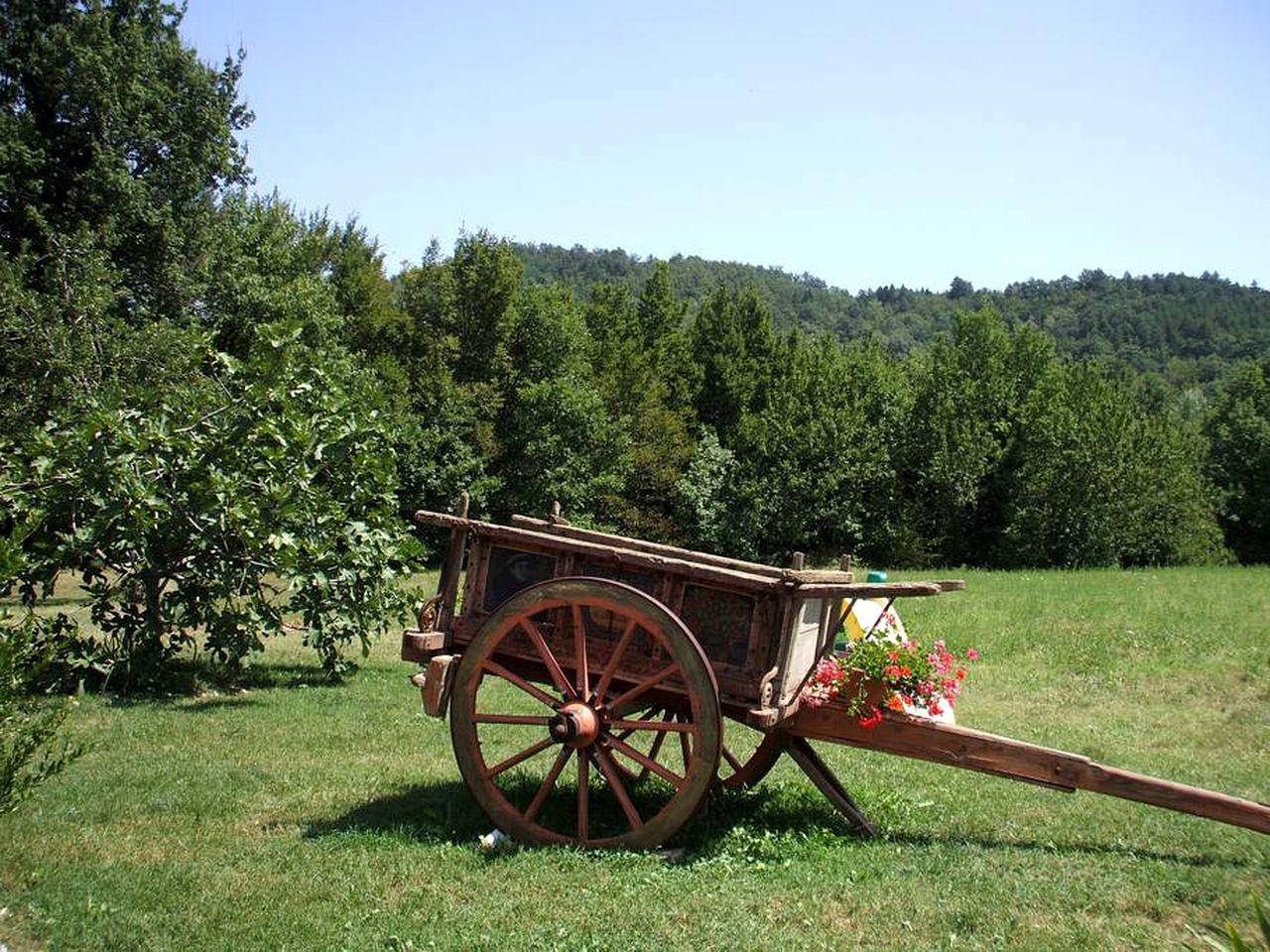 Idyllic Accommodation for a Romantic Getaway to the Countryside of Sarnano, Italy