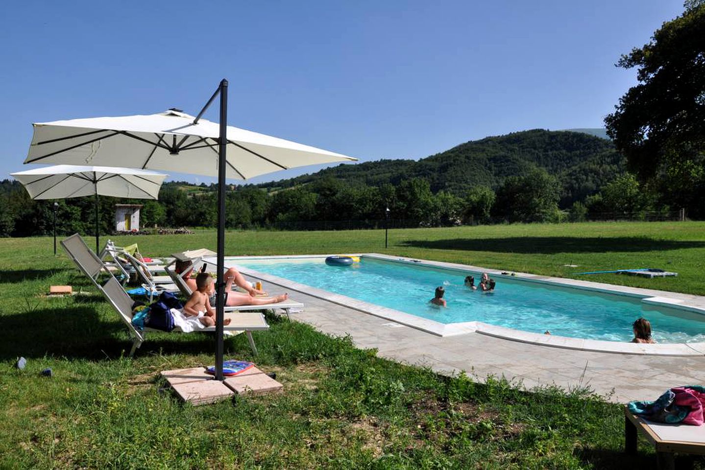 Cozy Accommodation with a Shared Swimming Pool near Monti Sibillini National Park, Italy