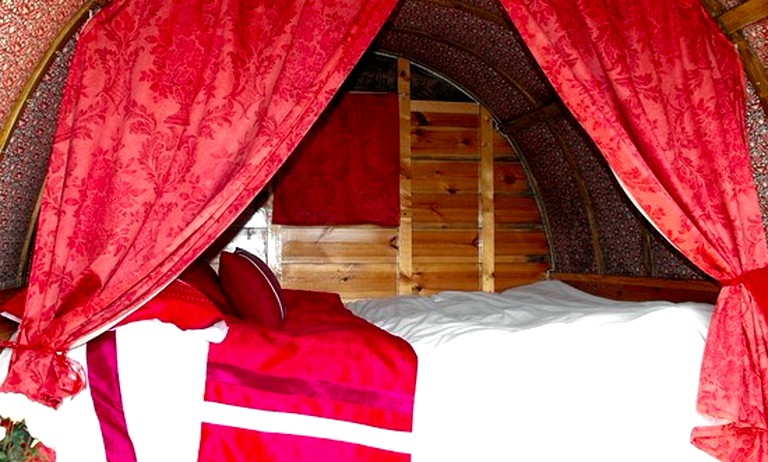 Caravans (Bridgend, Wales, United Kingdom)